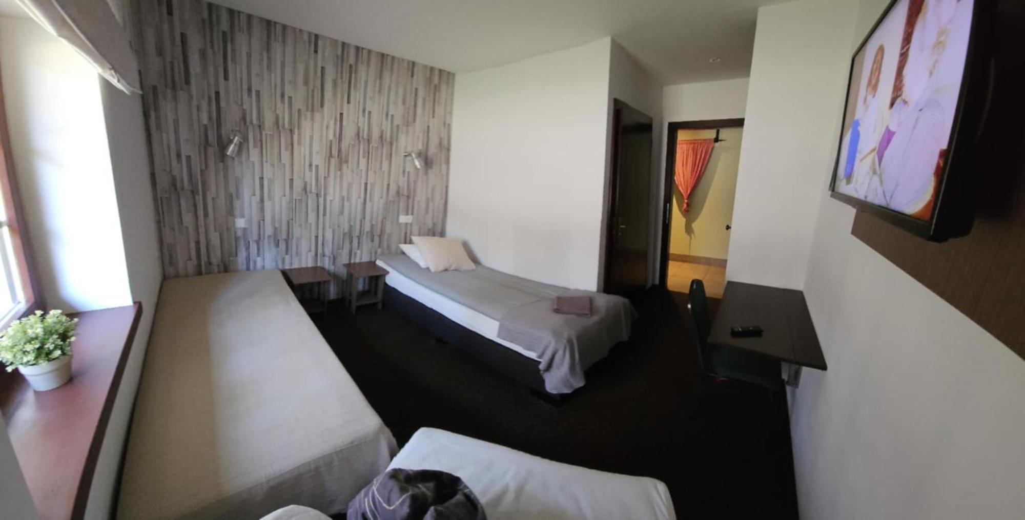 Bialy Bor Rooms กรูจอนตส์ ภายนอก รูปภาพ